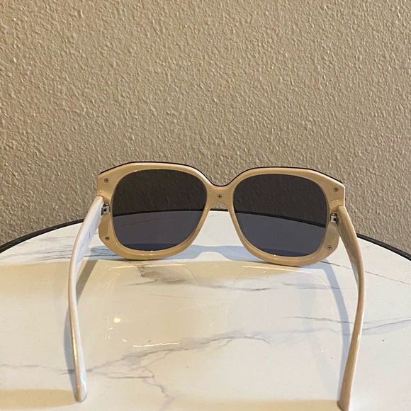 Foster Grant Black Sunglasses with Gold Accents - Picture 3 of 6
